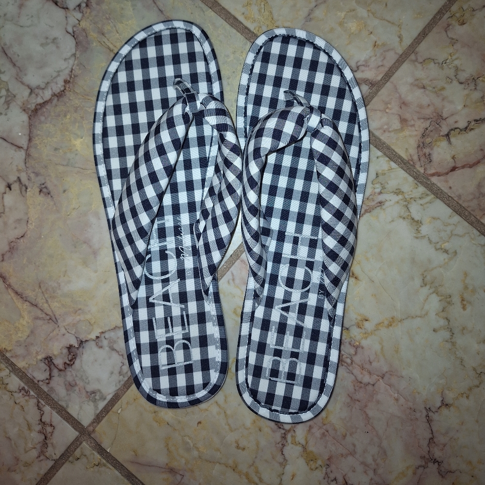 NWOT Gingham Sandals - Picture 2 of 7